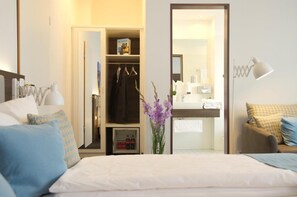 Minibar, coffres-forts dans les chambres, décoration personnalisée