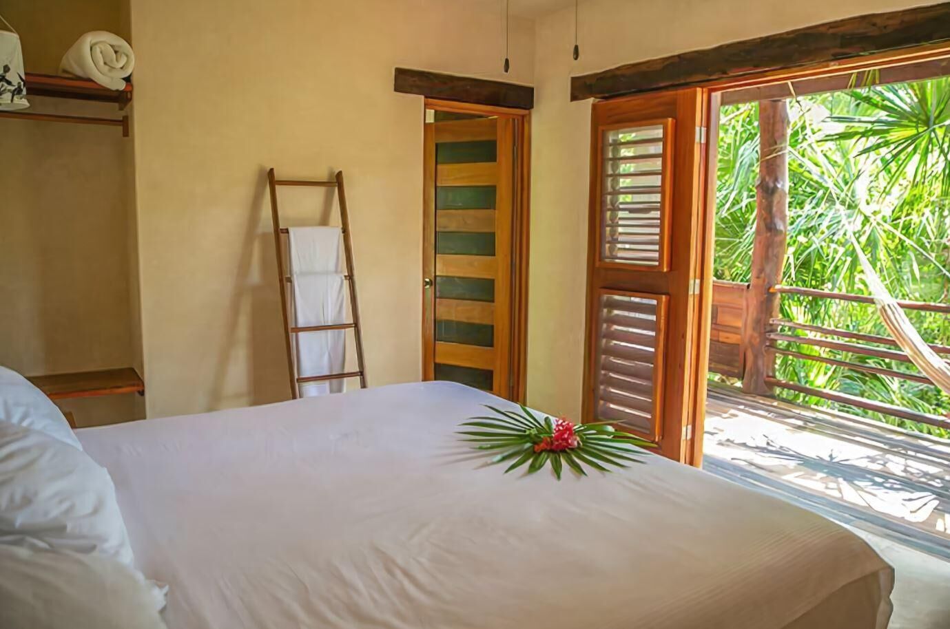 Décoration personnalisée, draps fournis