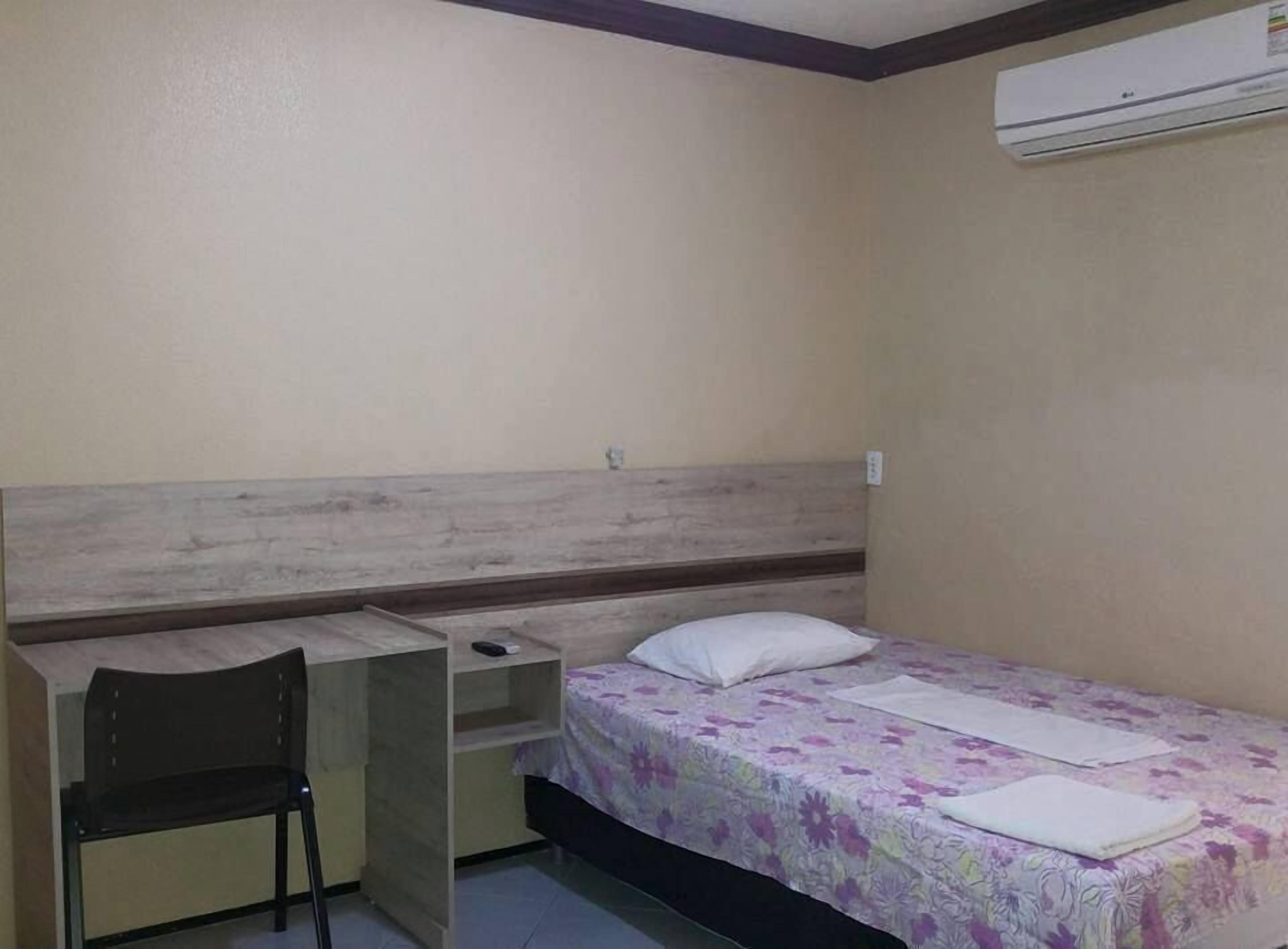 Habitación individual | Escritorio, wifi gratis, ropa de cama