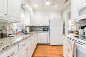 House (22 Sewanee Ave) | Private kitchen