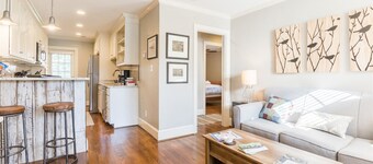 Randall St , 202/204