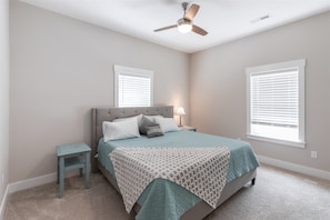 3 bedrooms, desk, free WiFi