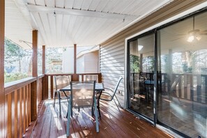 Ferienhaus | Balkon