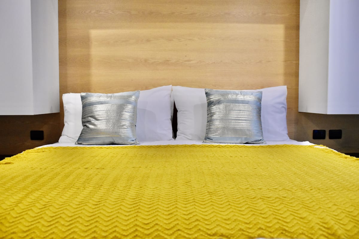 1 bedroom, in-room safe, individually decorated, individually furnished