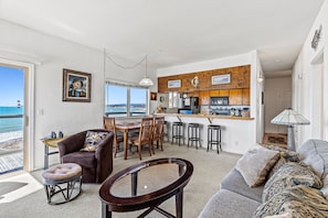 Flat-screen TV, fireplace