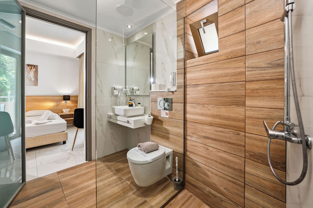 double or twin room | room amenity