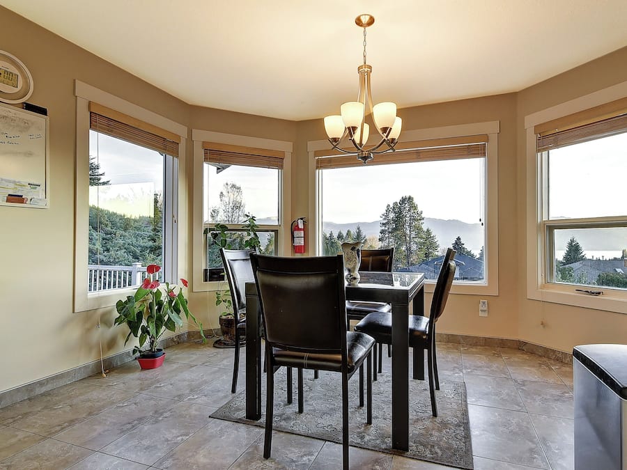 43-inch Smart TV with digital channels, TV