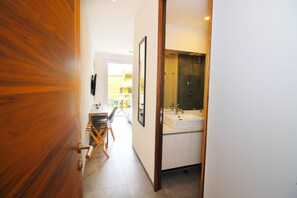 Cofres nos quartos, individualmente decorados