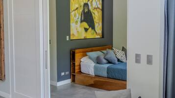 2 slaapkamers, een strijkplank/strijkijzer, wifi, beddengoed