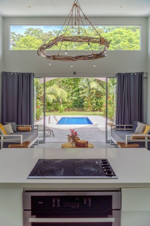 Games room - Lilan Nature, Modern House N°2 with private swimming pool, Tennis and Pickleball (Cahuita)