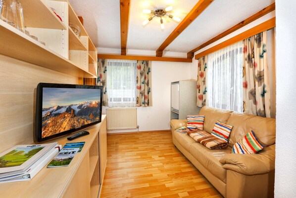 TV, stereo