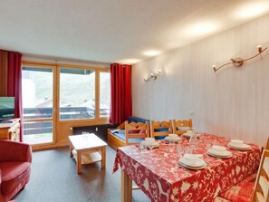 Dining - Le Schuss (Val Claret) by Interhome (Tignes)