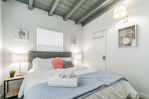 2 bedrooms, in-room safe, laptop workspace, iron/ironing board