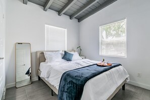 2 Schlafzimmer, Zimmersafe, laptopgeeigneter Arbeitsplatz