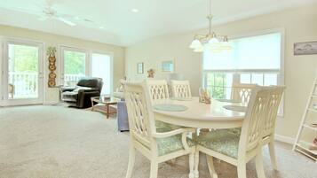 Appartamento (708 Colony II (Sunset Beach)) | Cucina privata | Frigorifero, microonde, piano cottura, lavastoviglie