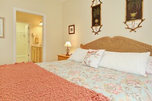 Condo (708 Colony II (Sunset Beach)) | 3 bedrooms, free WiFi