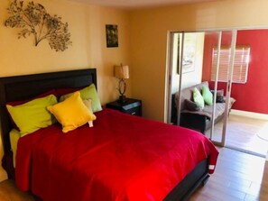 1 quarto, cofres nos quartos, ferros/tábuas de passar roupa, Wi-Fi