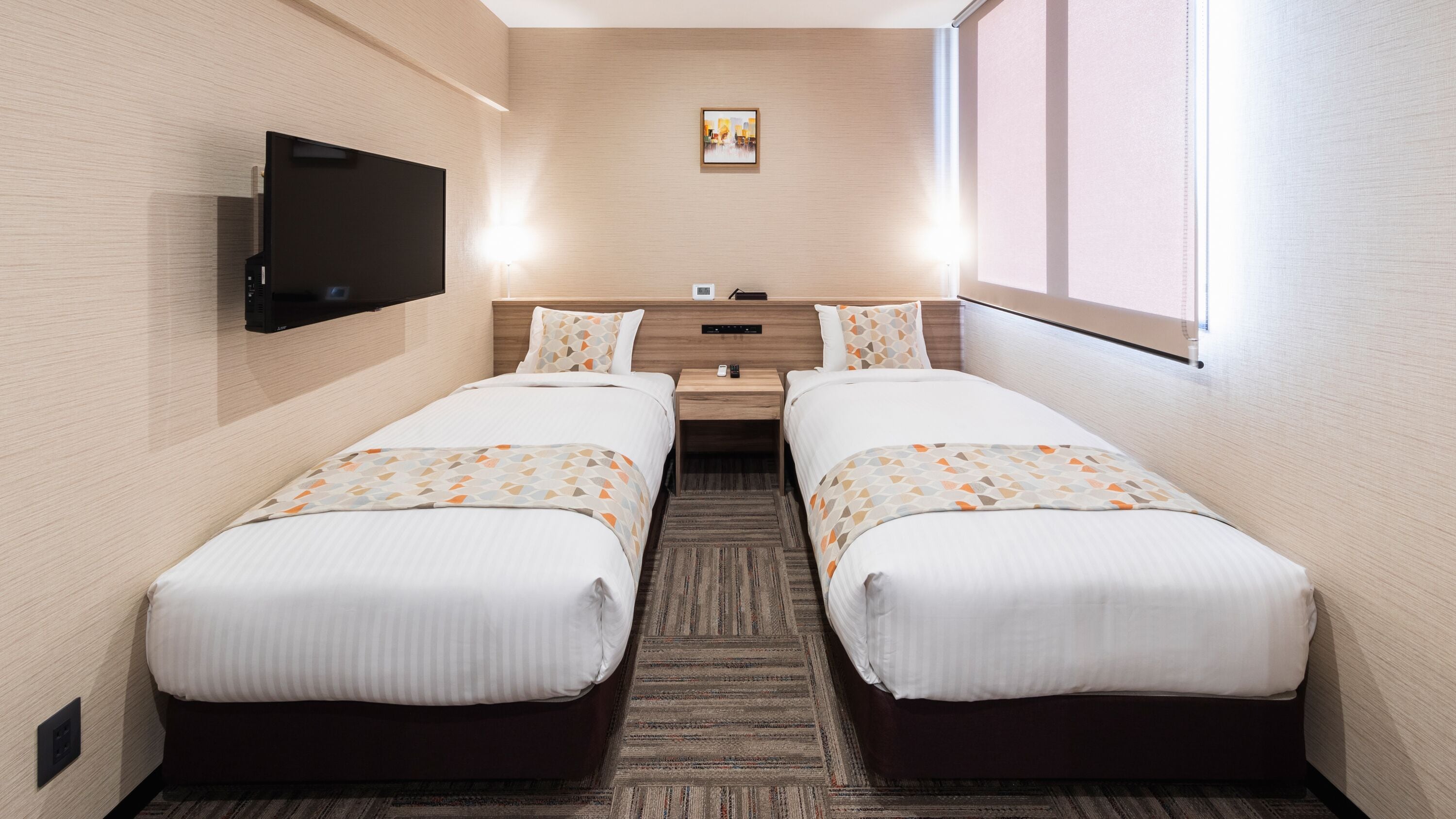 executive twin room with bath, non smoking | 1 bedroom, in-room safe, blackout curtains, iron/ironing board