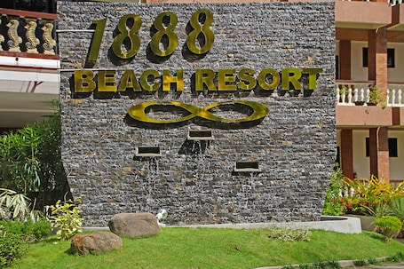 Front of property. 1888 Beach Resort