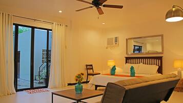 Suite, Pool View | Free WiFi, bed sheets