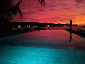 Utomhuspool
