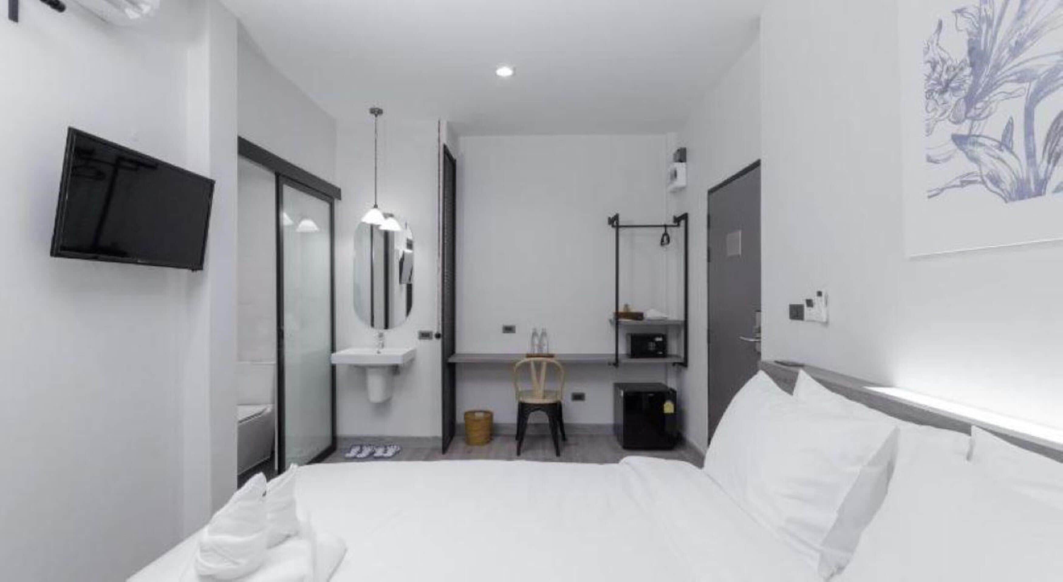 In-room safe, desk, laptop workspace, blackout drapes