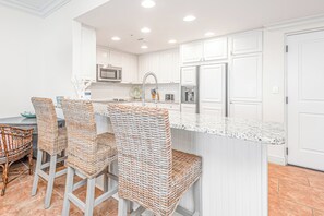 Microwave, dishwasher, coffee/tea maker, toaster - Heated Pools*Luxury Sky Home • Bay Views • Sleeps 7 (Pensacola Beach)