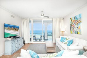 Smart TV, DVD player - Heated Pools*Luxury Sky Home • Bay Views • Sleeps 7 (Pensacola Beach)