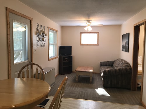 Rainy River - Lake of the Woods Cabin Getaway