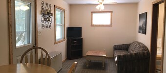 ¡NUEVO LISTADO! Lago de los bosques - escapada de la cabaña del río lluvioso