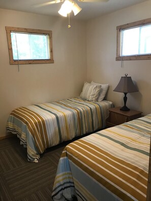 2 habitaciones, wifi gratis y ropa de cama