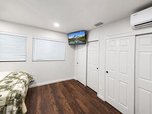 2 habitaciones, wifi gratis y ropa de cama