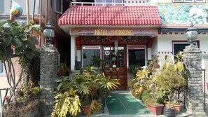 Mặt tiền nơi lưu trú