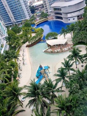 Udendørs pool