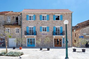 Exterior - Villa Riva (Jelsa)