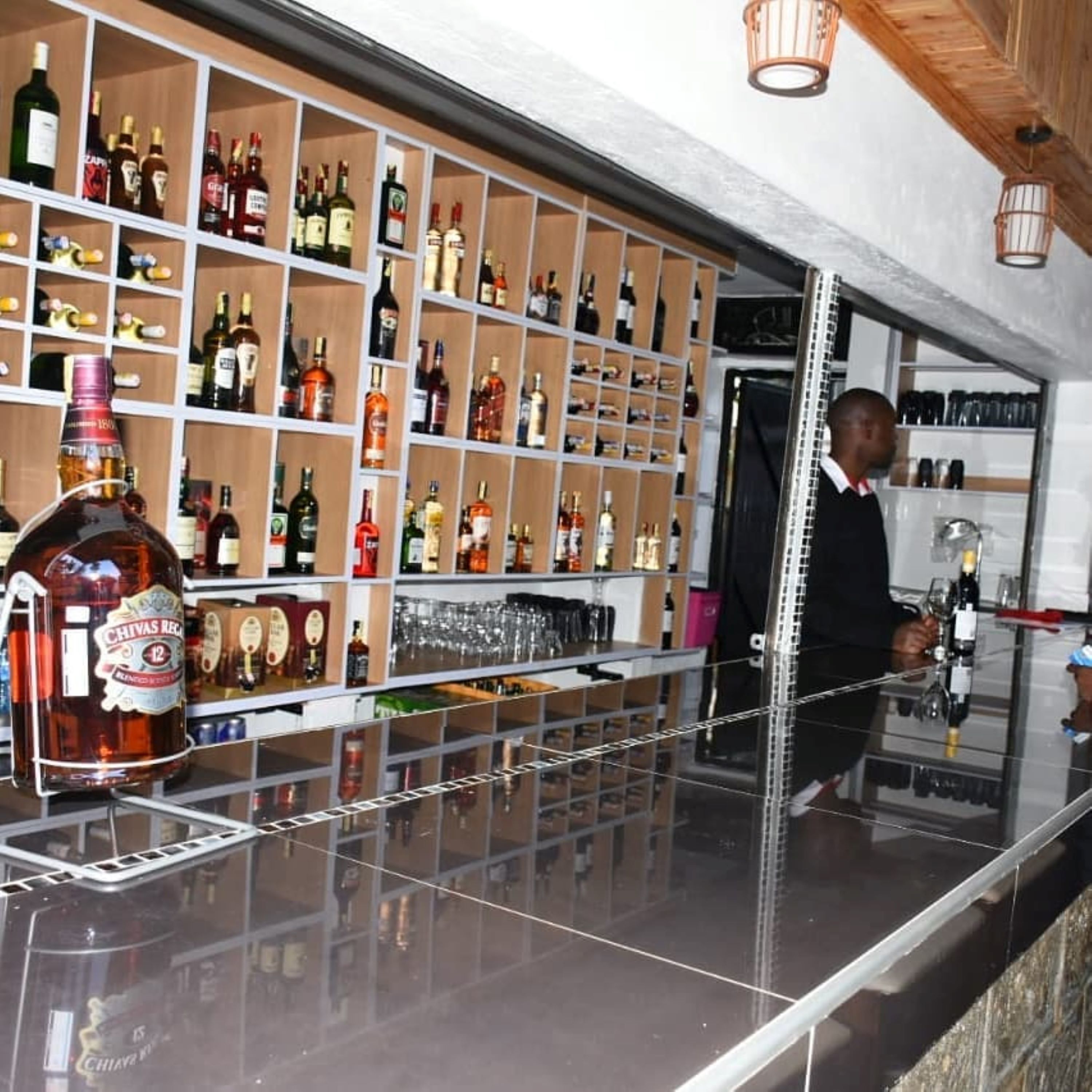 Bar (en el alojamiento)