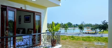 Dobbelt- eller tomannsrom – deluxe, balkong | Utsikt fra rommet