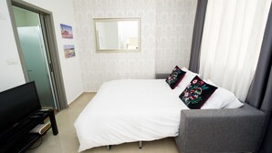 Leilighet – comfort | 1 soverom, blendingsgardiner og strykejern/-brett