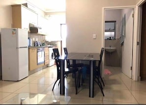 Apartment, 2 Bedrooms | In-room dining