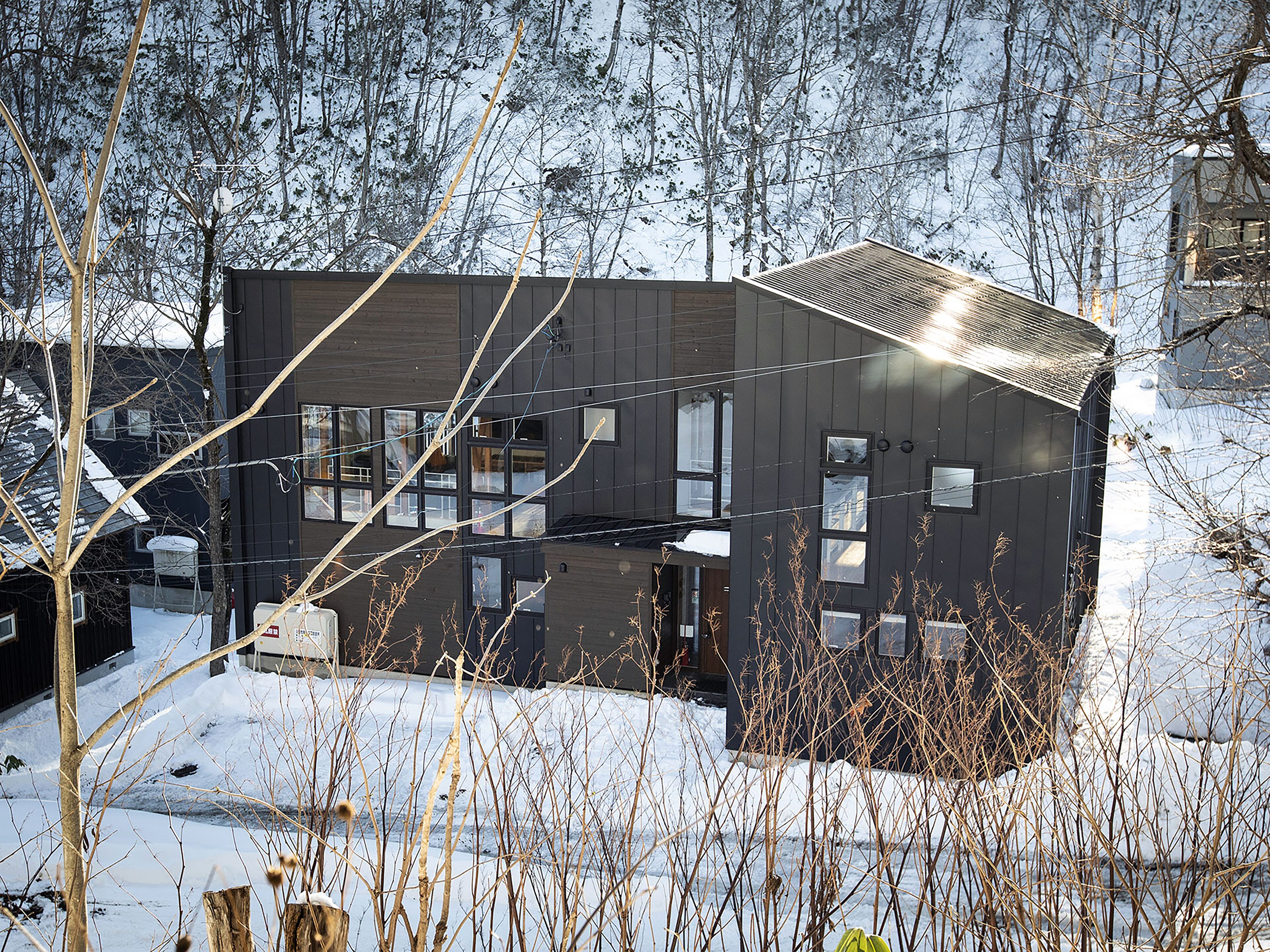 Casi 67 West | Front of property