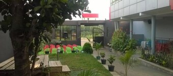 LEISURE VILLAGE HOTEL