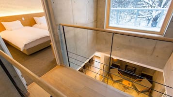 4 bedrooms, individually decorated, individually furnished, desk