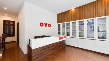 Quầy tiếp tân