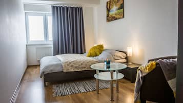 2 bedrooms, desk, free WiFi, bed sheets