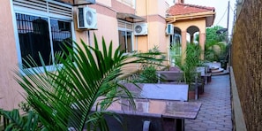 Terrace/patio - Fancy Hotel (Kampala)