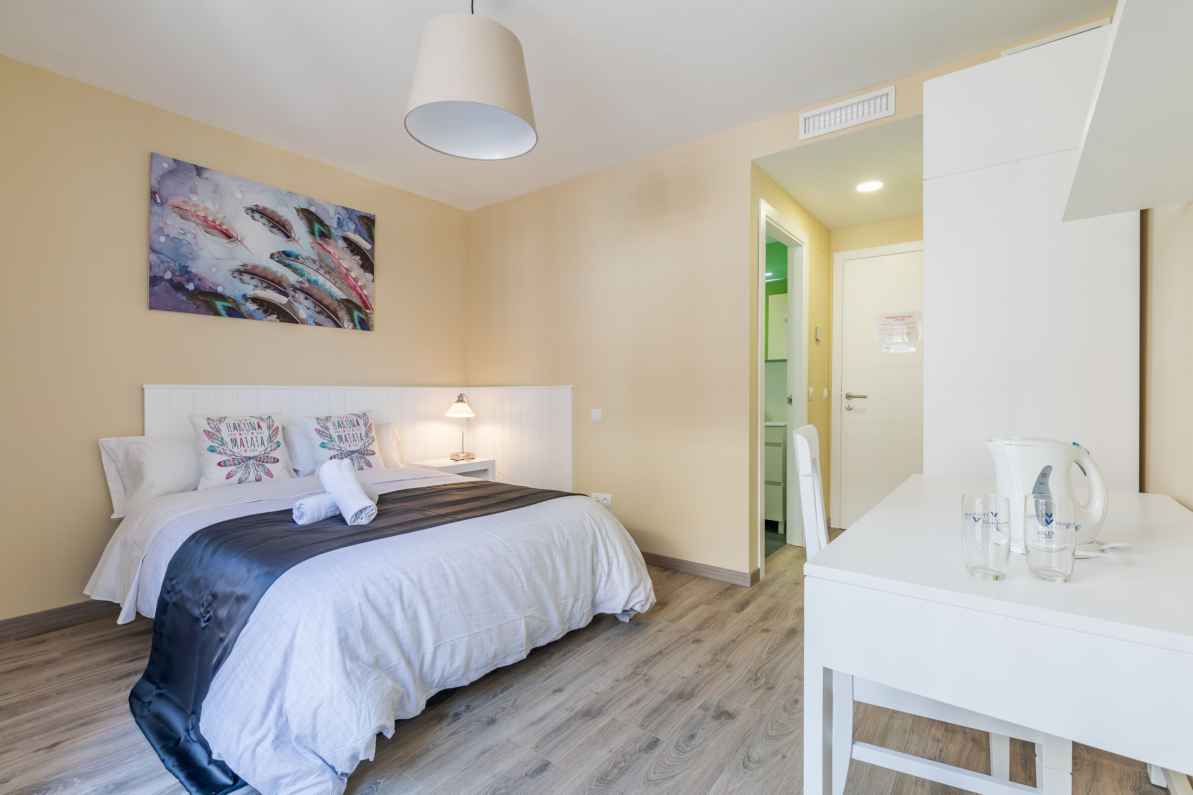 Photo - AYZ Villegas - Auto check-in property