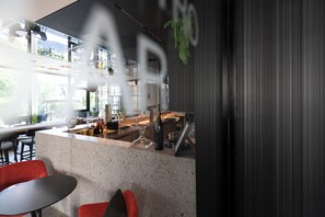 酒吧(店内)