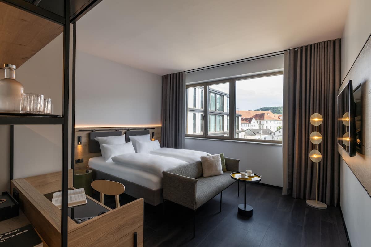 premium double room, non smoking, air conditioning | 1 bedroom, premium bedding, memory-foam beds, in-room safe