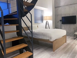 Standard-Dreibettzimmer | 1 Schlafzimmer, Zimmersafe, individuell dekoriert, kostenloses WLAN