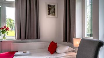 Laptop workspace, free WiFi